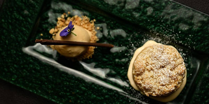 the tea room at fairmont the norfolk 2.jpg