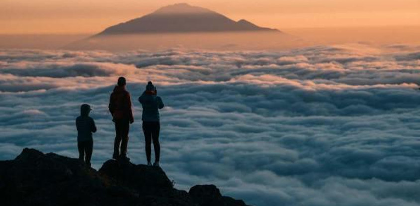 6 days kilimanjaro climb group join via machame route 