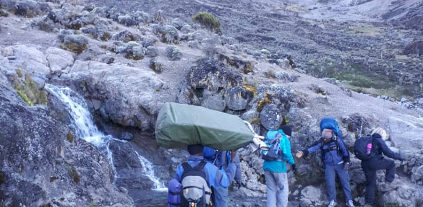 Kilimanjaro climbing machame route 