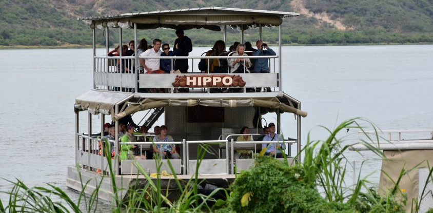 3 days queen elizabeth wildlife safari