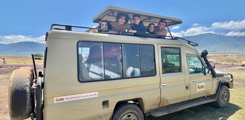 5 days tarangire ,serengeti ,ngorongoro crater & lake manyara national park 