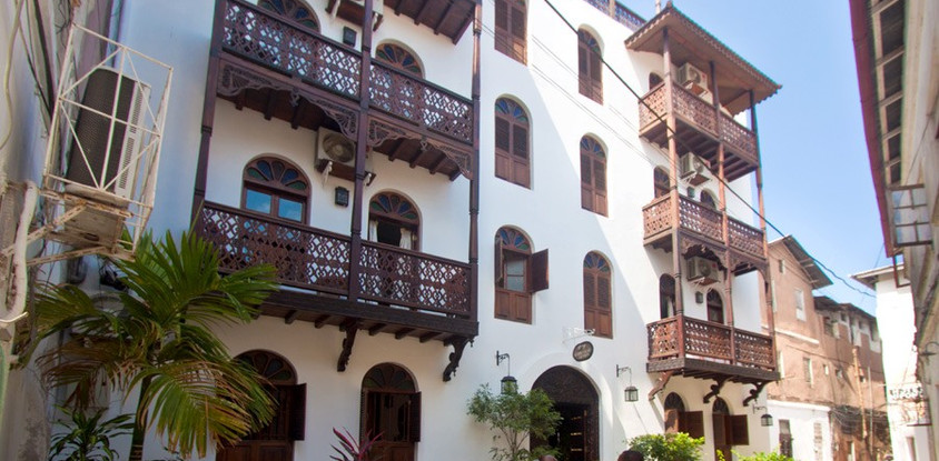 Asmini Palace Hotel