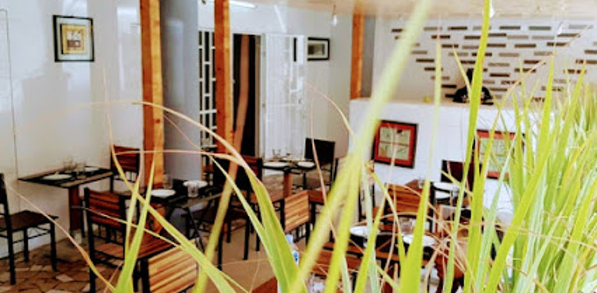 Chez Yalynne