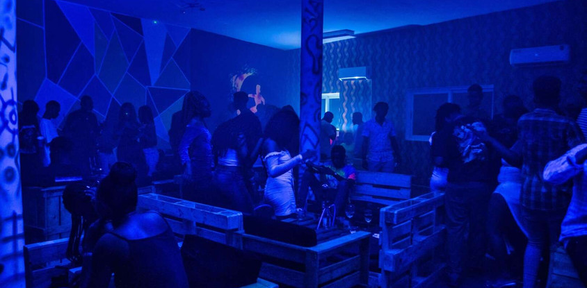 Combi Lounge Club