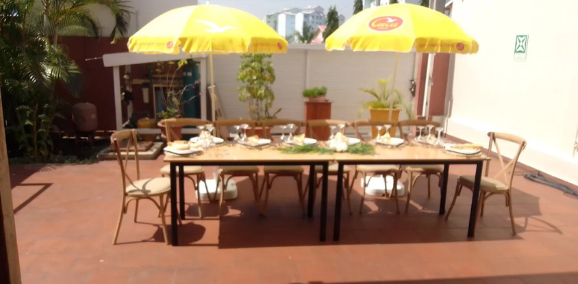 Cook Kudia Food Service