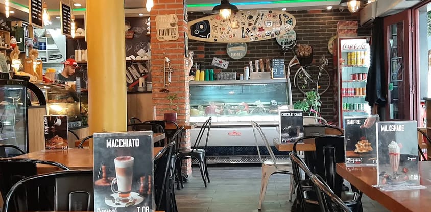 DIAGONAL Glace & Café