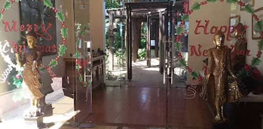 Emerald Garden Thai Restaurant - Yaya Centre