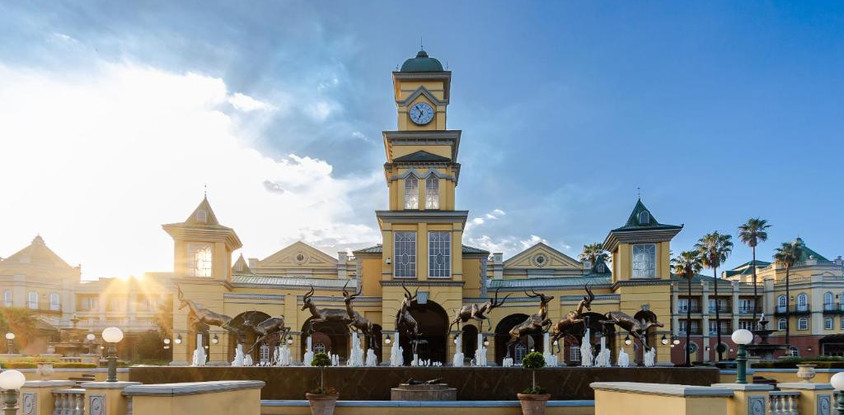 Hotel breakers timeshare resort