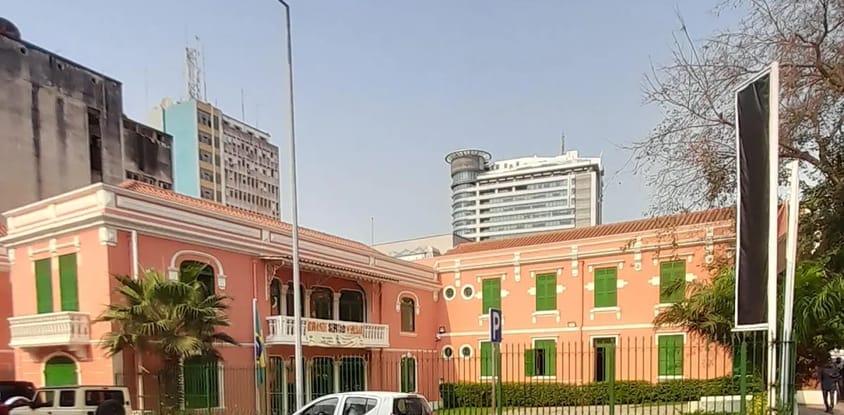 Instituto Guimarães Rosa - Luanda