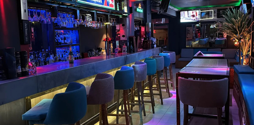 La parenthese bar resto lounge