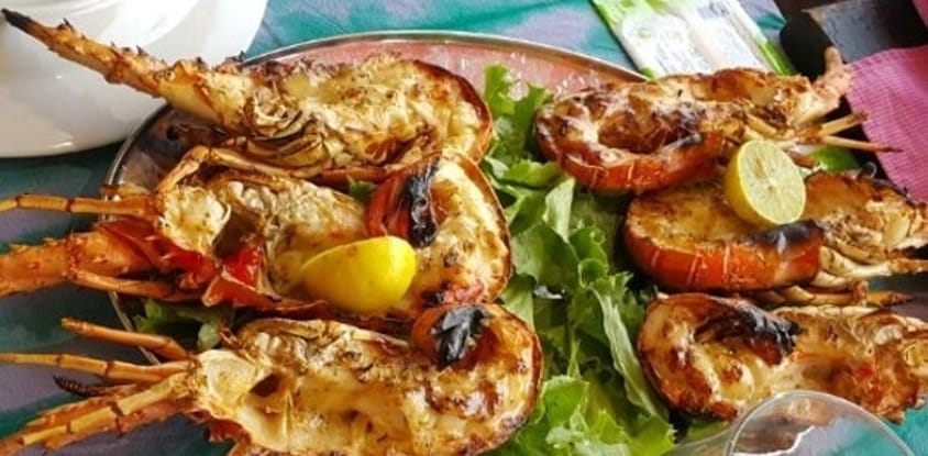Le Petit Bateau (Fruits De Mer)
