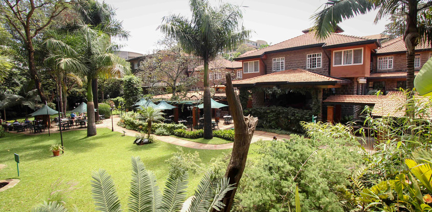 Mukutan Garden Cafe At Fairview Hotel