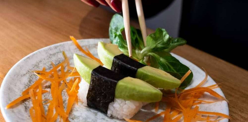 Oishi Sushi 2 Plateaux