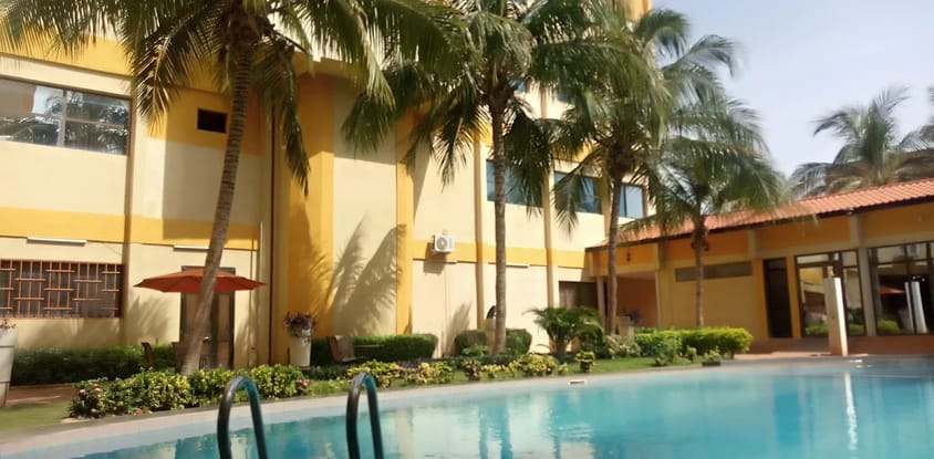 Palace HOTEL