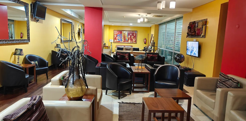 Pall Lounge