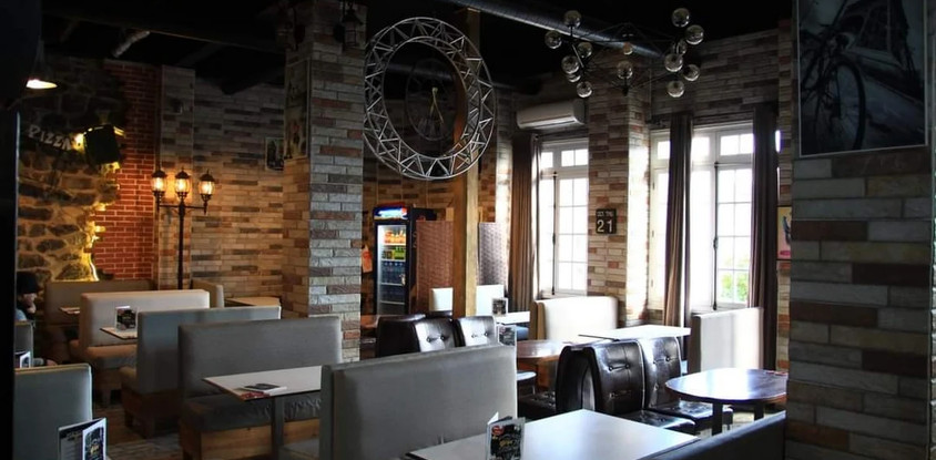 Pizzeria La Mega