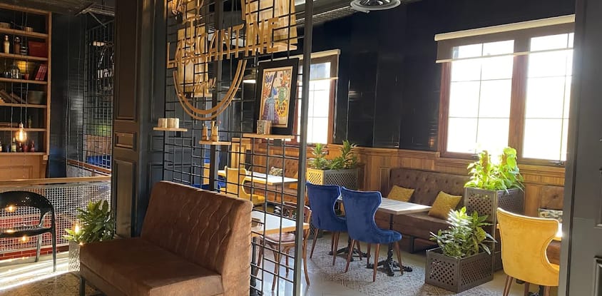 Restaurant Amine The Canteen Hydra