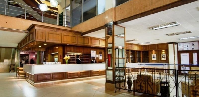 Sentrim 680 Hotel
