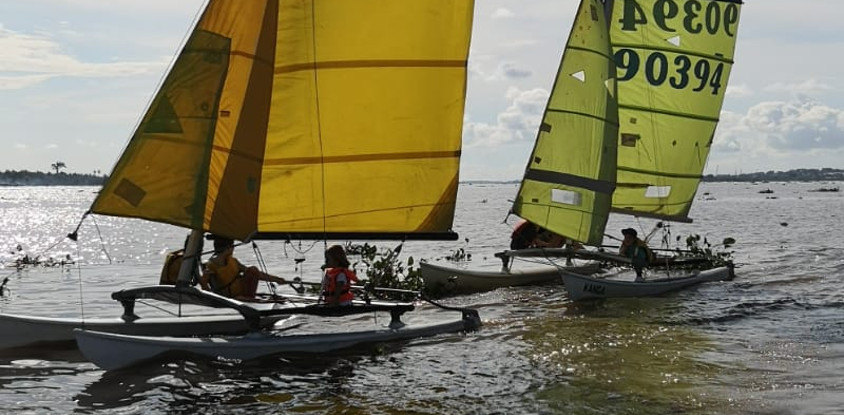 Sortie voile sur la lagune ébrié 
