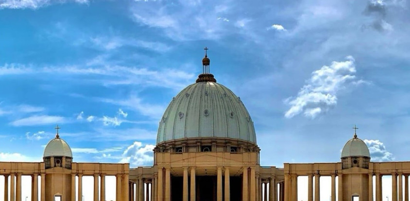 Yamoussoukro et ses environs