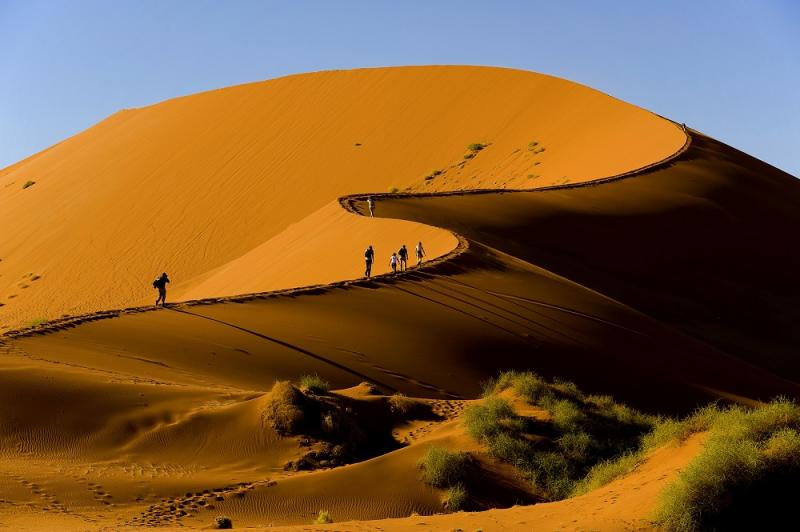 3 days sossusvlei namib desert tall dunes tour 06cxFMrtSP.jpeg
