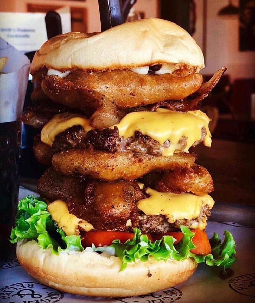 burger and relish fiPTZ5QjtX.jpg