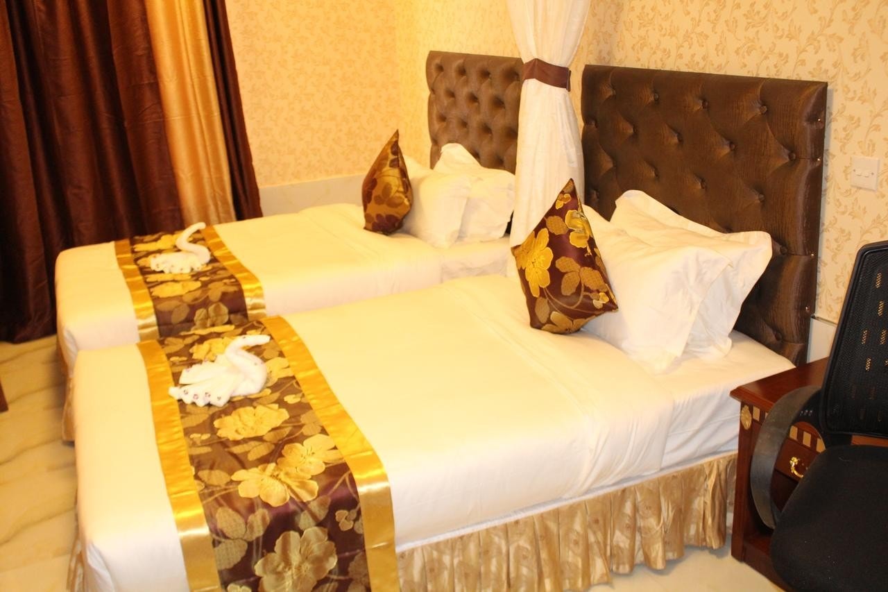 easy_hotel_kenya PDBn2.jpg