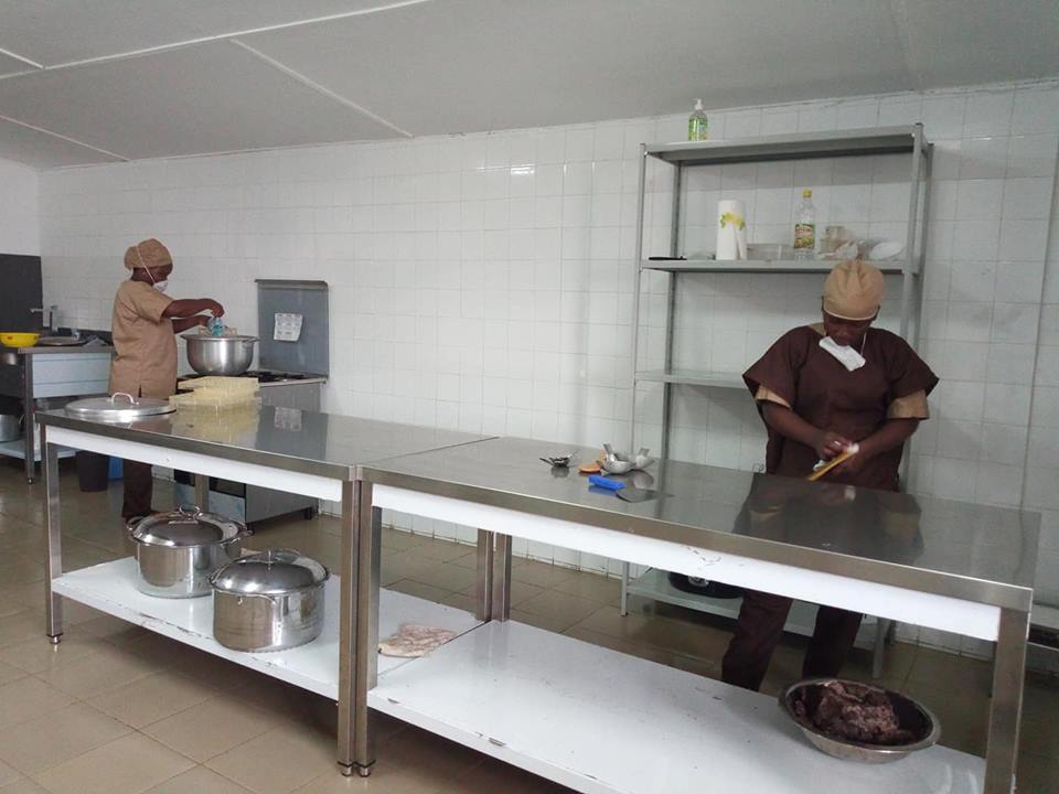 grand bassam nid de la production du cacao et du chocolat 0qN1l04Dkl.jpeg