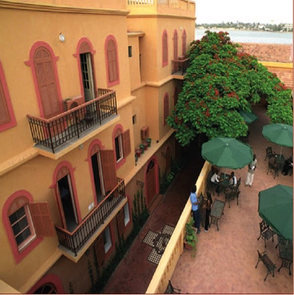 la-maison-rose-jQHRt.jpg