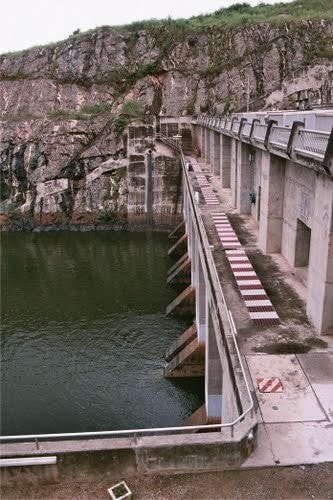 le_barrage_de_kossou-0YOId.jpg