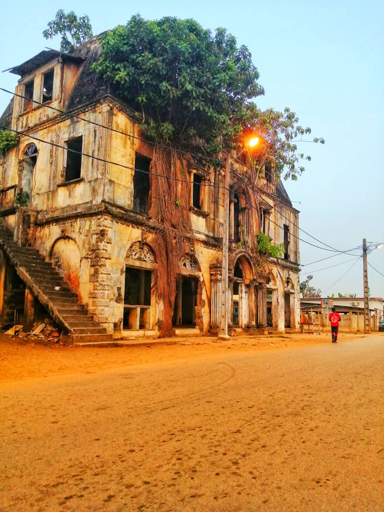 visite-guidee-decouverte-de-la-ville-historique-de-grand-bassam-CU8pMWl5uT.jpeg